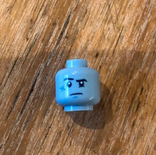 Partie de figurine Lego tête bleue