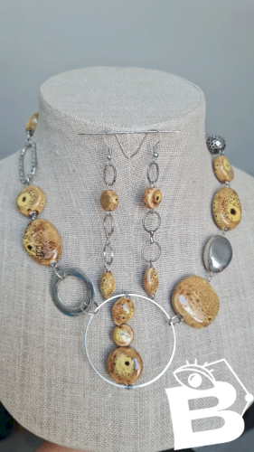 parure  2 colliers et Boucles doreilles de Anne Ghez