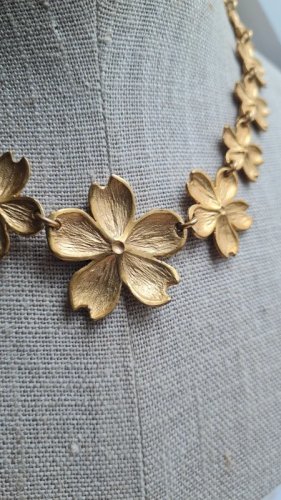 Parure Collier,  boucles doreilles ( il était une fois )