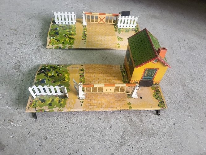 PASSAGE A NIVEAU TRAIN HORNBY MECCANO
