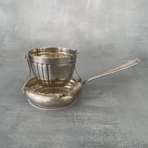 Silver-plated swing tea strainer 6G