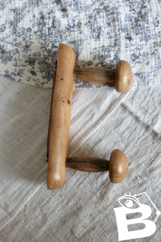 Patère ancienne en bois deux crochets ronds