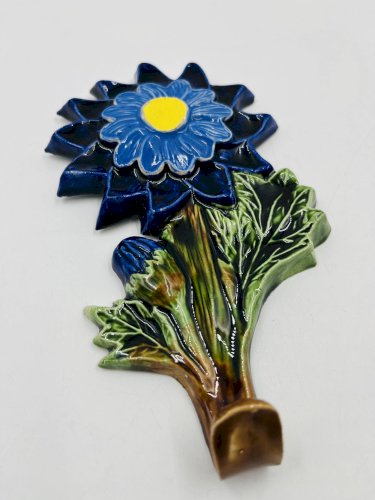 Patère crochet fleur en céramique belge André Bayer