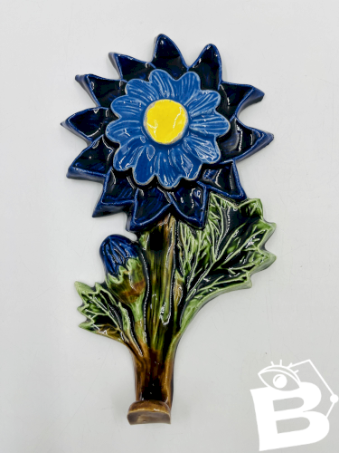 Patère crochet fleur en céramique belge André Bayer