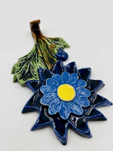 Patère crochet fleur en céramique belge André Bayer