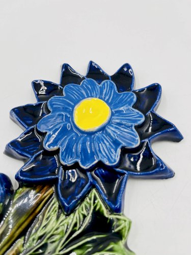 Patère crochet fleur en céramique belge André Bayer