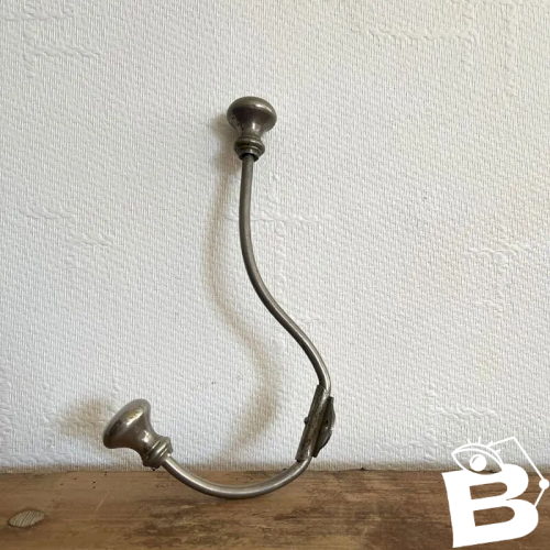 Patère murale ancienne en métal