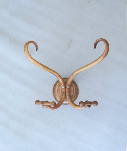  Patére murale formée de deux esses, Thonet vers 1900