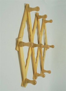 Accordion hooks