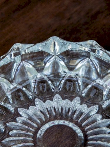 Patrice, le cendrier en verre sculpté N°14