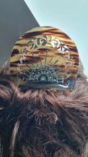 Peigne à cheveux ancien en imitation écaille de tortue