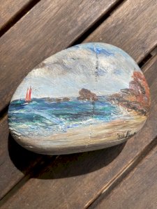Peinture sur galet de paysage marin signé
