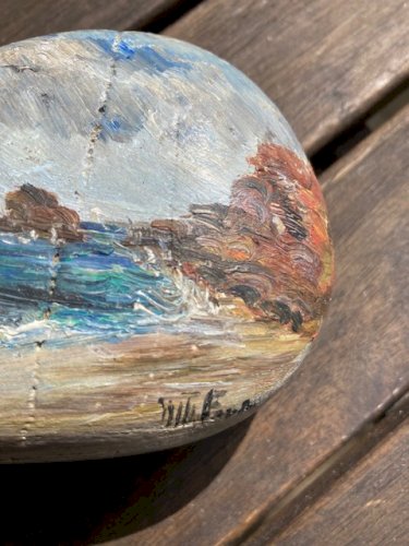 Peinture sur galet de paysage marin signé