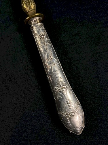 Pelle à fraises de style Restauration manche en argent