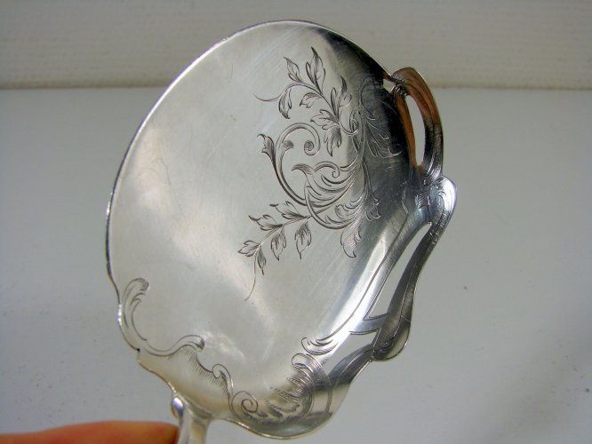 Pelle à Friandises Manche Argent Sculpté Fin XIX° Style Rocaille