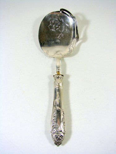 Pelle à Friandises Manche Argent Sculpté Fin XIX° Style Rocaille