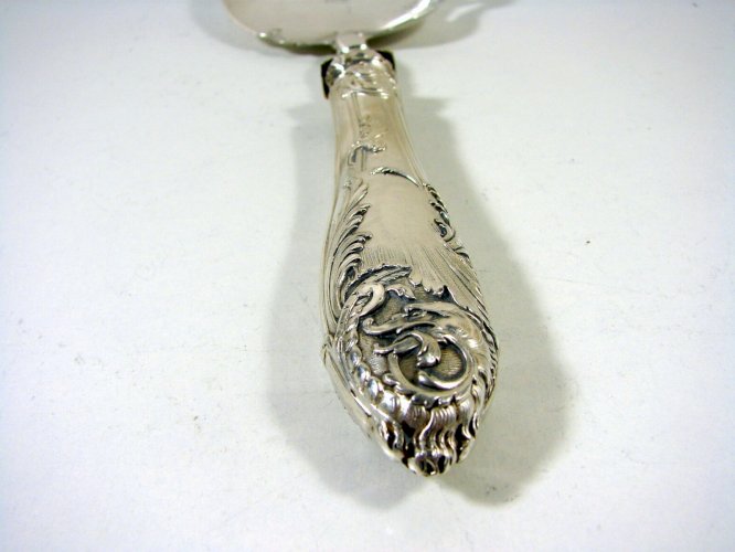 Pelle à Friandises Manche Argent Sculpté Fin XIX° Style Rocaille