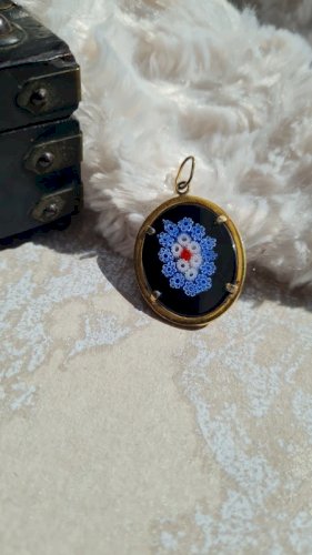 Pendentif ancien en verre de Murano doré- bijou vintage