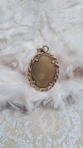 Pendentif ancien image sous verre Velasquez Margarita Theresa