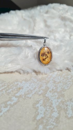 Pendentif ancienne  avec fleurs en inclusion