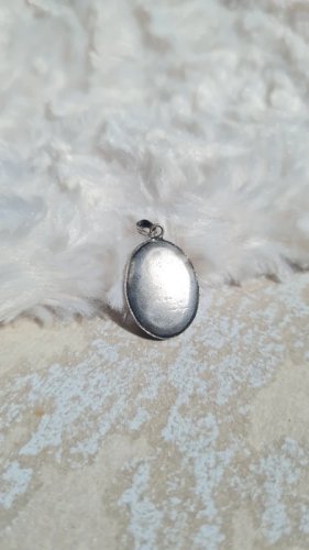 Pendentif ancienne  avec fleurs en inclusion