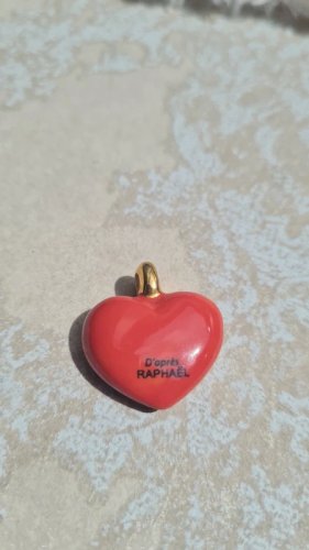 Pendentif angelot  ( daprès Raphaël ) en céramique