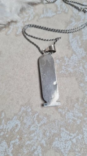 Pendentif  ( Annie )- cartouche en hiéroglyphes en argent