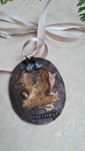 Pendentif Antique tête ( Euripides ) de l histoire grecque en cuivre