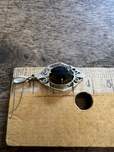 Pendentif art déco 1925 stylisée vintage ancien médaillon délicat charme