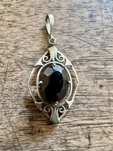 Pendentif art déco 1925 stylisée vintage ancien médaillon délicat charme