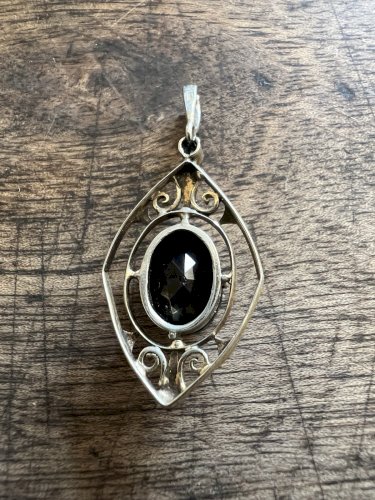 Pendentif art déco 1925 stylisée vintage ancien médaillon délicat charme
