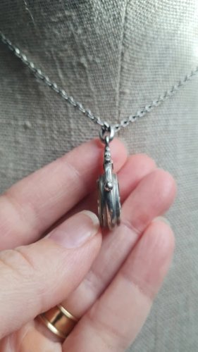 Pendentif Boussole antique en argent style victorien