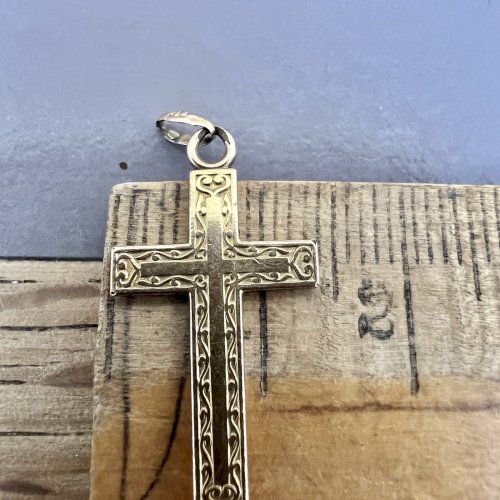Pendentif breloque Plaqué or  «FIX » Vintage Unisexe Croix ancien XIXe siècle