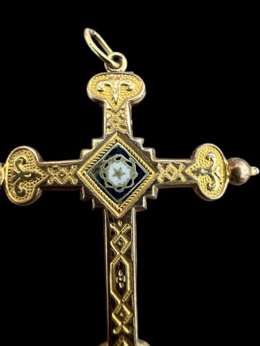 Pendentif croix Jeanette XIXe siècle bijoux normand régional  Émail Plaqué Or