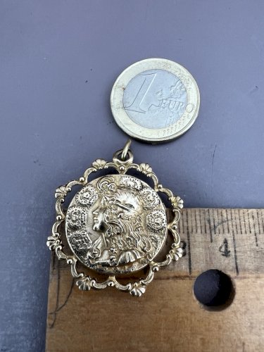 Pendentif époque Art nouveau (1890/1910recto-verso portrait femme vintage ancien