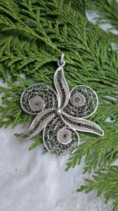 Oversized filigree silver flower pendant