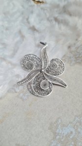 Pendentif fleur en argent oversize filigrane