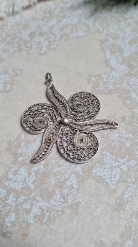 Pendentif fleur en argent oversize filigrane