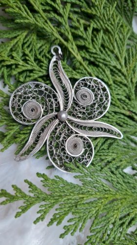 Pendentif fleur en argent oversize filigrane