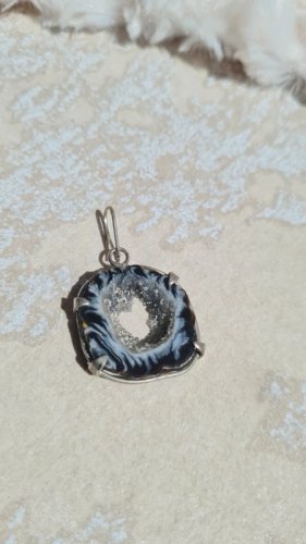Pendentif géode dagate