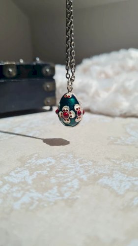 Pendentif Oeuf cloisonné