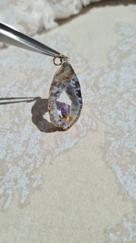 Pendentif pierre naturelle tranche dagate et améthyste