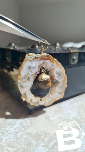 Pendentif pierre naturelle tranche dagate