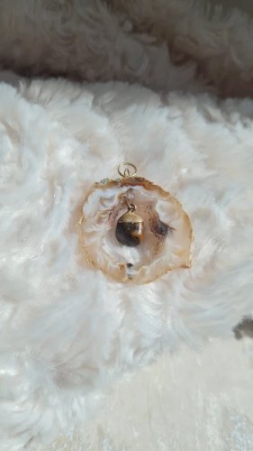 Pendentif pierre naturelle tranche dagate