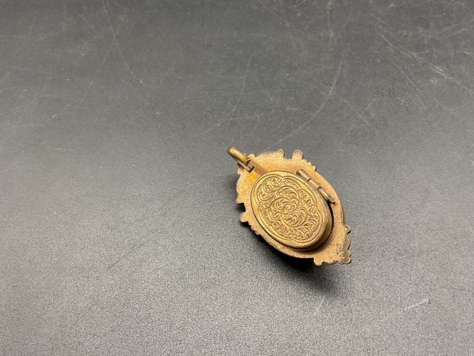 PENDENTIF RELIQUAIRE  MEDAILLON PORTE  PHOTO  CHEVEUX