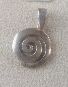 Pendentif spirale / tourbillon, en argent massif