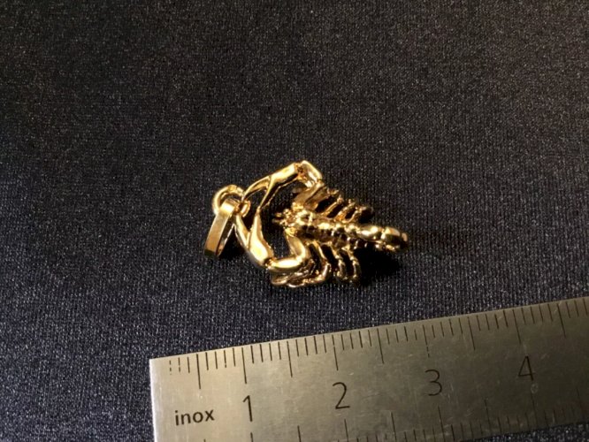  Pendentifs vintage Plaquée or signes astrologique scorpion 