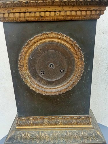  Pendule borne en bronze – Époque Restauration / Charles X