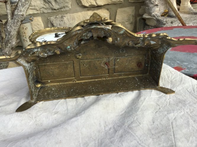 Pendule de cheminée XIXe Napoléon III bronze doré – MADE in italy