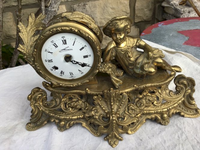 Pendule de cheminée XIXe Napoléon III bronze doré – MADE in italy